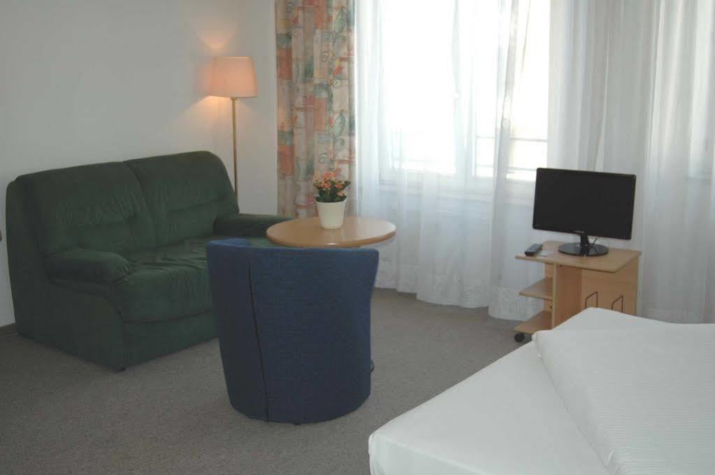 Ariva Boardinghouse Platanenhof Aparthotel MHG Exteriör bild