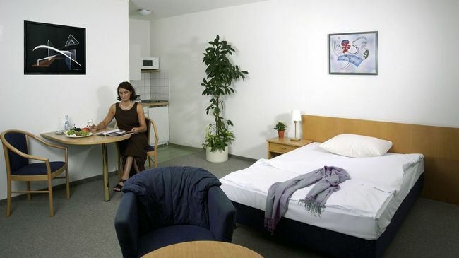 Ariva Boardinghouse Platanenhof Aparthotel MHG Rum bild